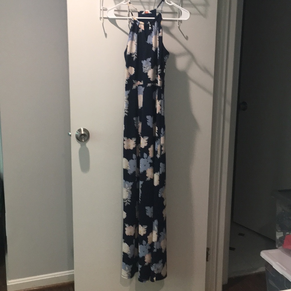 New with tags navy floral maxi dress nigh neck